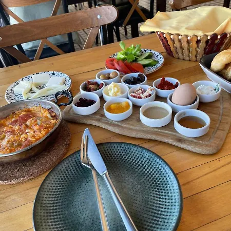 Gunes Tatil Koyu פארק נופש 3*