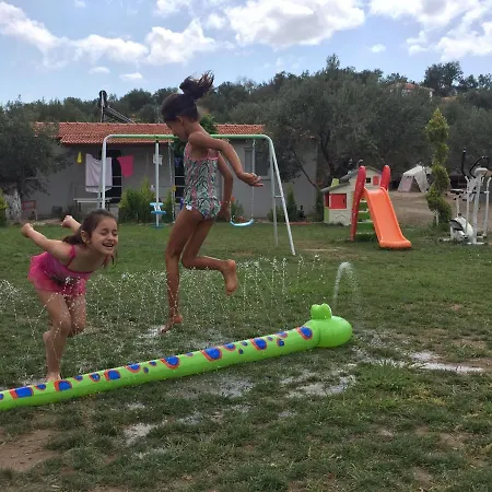 Gunes Tatil Koyu Bademli (Dikili)
