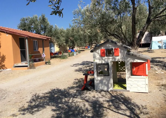 Gunes Tatil Koyu Tatil parkı Bademli (Dikili)