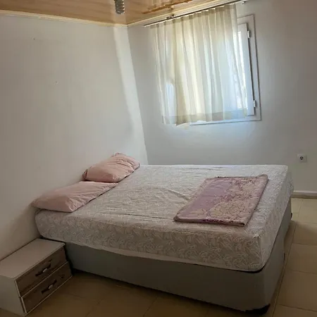 פארק נופש Gunes Tatil Koeyue