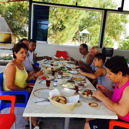 Gunes Tatil Koeyue Bademli (Dikili)
