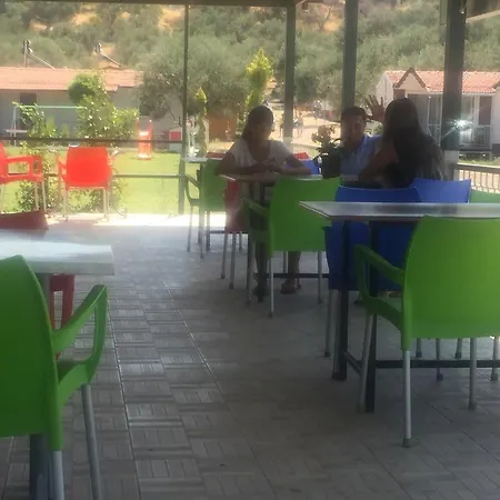 Gunes Tatil Koeyue פארק נופש