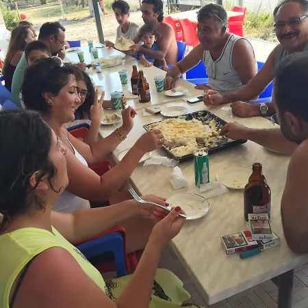 Gunes Tatil Koeyue פארק נופש