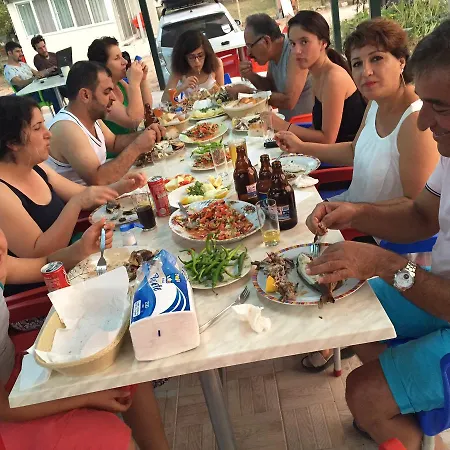פארק נופש Gunes Tatil Koeyue Bademli (Dikili)