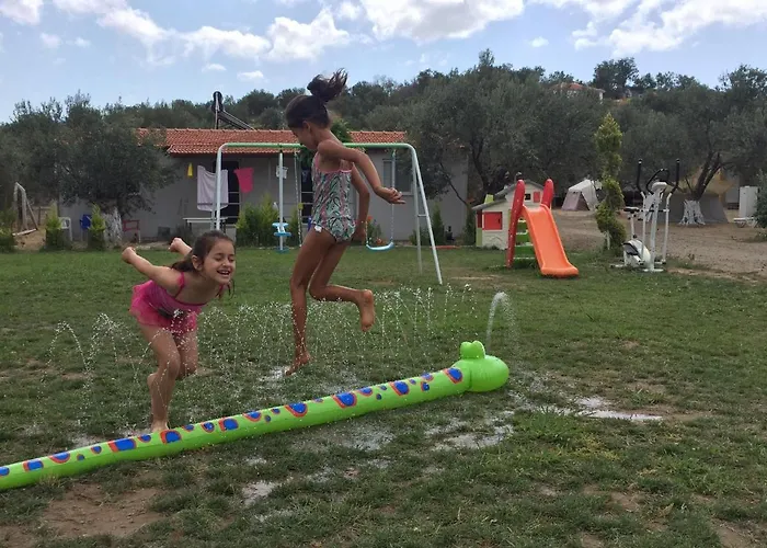 Gunes Tatil Koyu Bademli (Dikili)