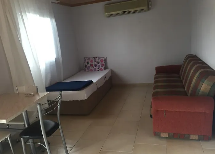 Gunes Tatil Koyu Bademli (Dikili)